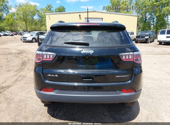 3C4NJDAB0JT359640 2018 JEEP COMPASS Black 