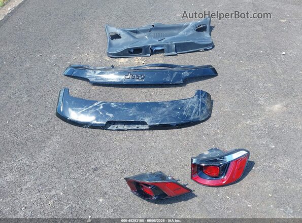 3C4NJDAB1MT596643 2021 JEEP COMPASS Черный Вид щитка приборов