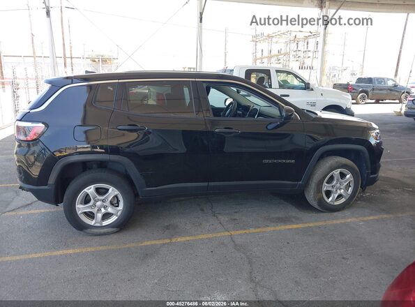 3C4NJDAB1NT202513 2022 JEEP COMPASS Черный Вид задней части салона