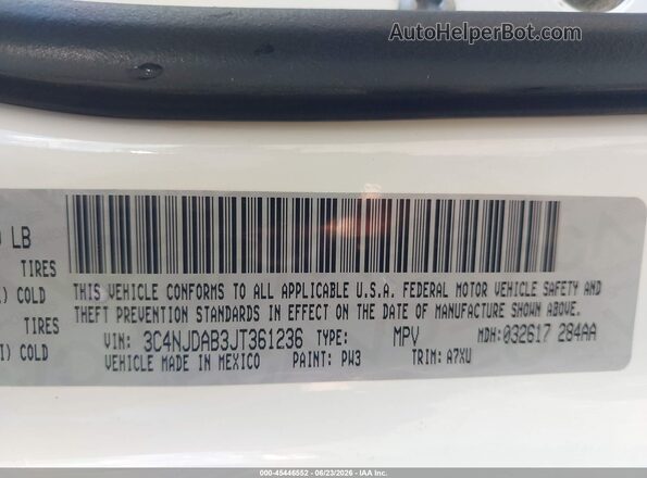 3C4NJDAB3JT361236 2018 JEEP COMPASS White Engine compartment view
