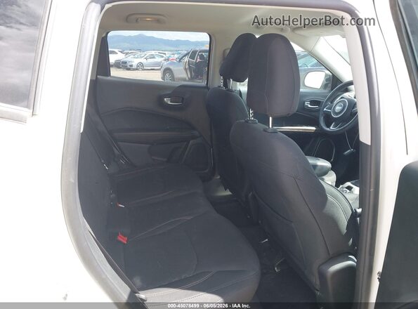 3C4NJDAB3JT392275 2018 JEEP COMPASS White VIN კოდის სტიკერის ხედი