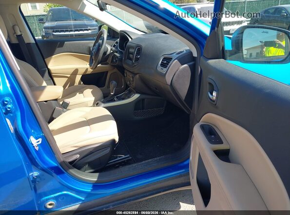 3C4NJDAB3KT620003 2019 JEEP COMPASS Blue Widok wnętrza z przodu