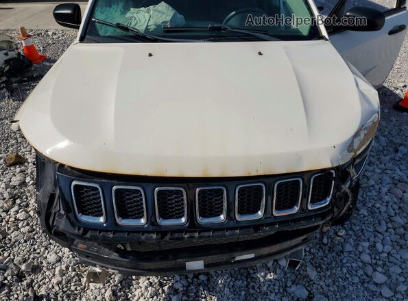 3C4NJDAB3LT245070 2020 JEEP COMPASS White Engine compartment view