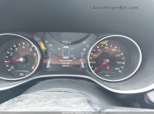 3C4NJDAB4JT345403 2018 JEEP COMPASS Красный Вид задних сидений