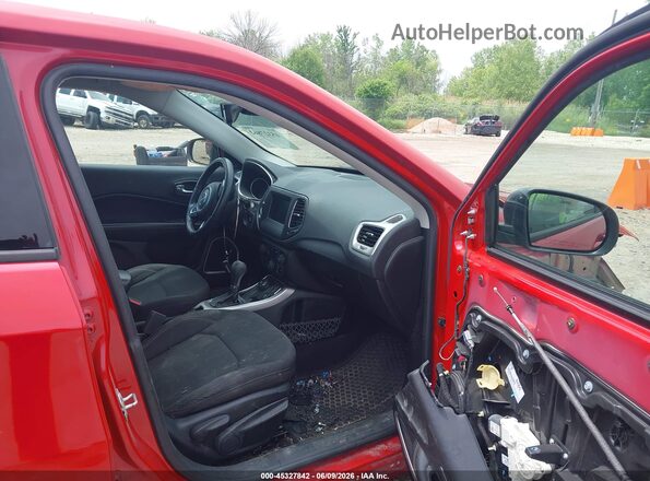 3C4NJDAB4JT345403 2018 JEEP COMPASS Красный Вид салона спереди