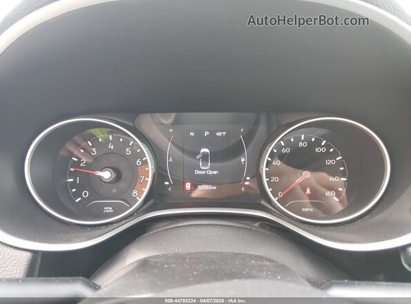 3C4NJDAB5KT686102 2019 JEEP COMPASS Red 