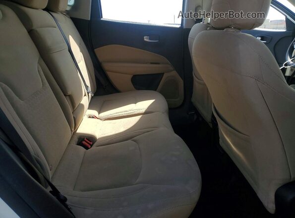3C4NJDAB8JT163140 2018 JEEP COMPASS Белый Вид задних сидений