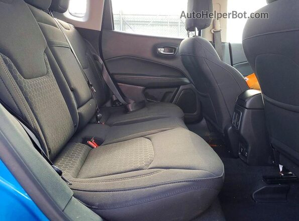 3C4NJDAB9JT126937 2018 JEEP COMPASS Blue 