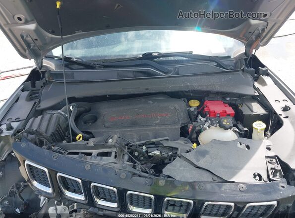 3C4NJDAB9KT837331 2019 JEEP COMPASS Silver Հետևի տեսք