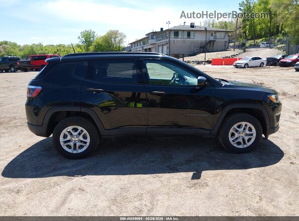 3C4NJDABXJT359645 2018 JEEP COMPASS Черный Вид задней части салона