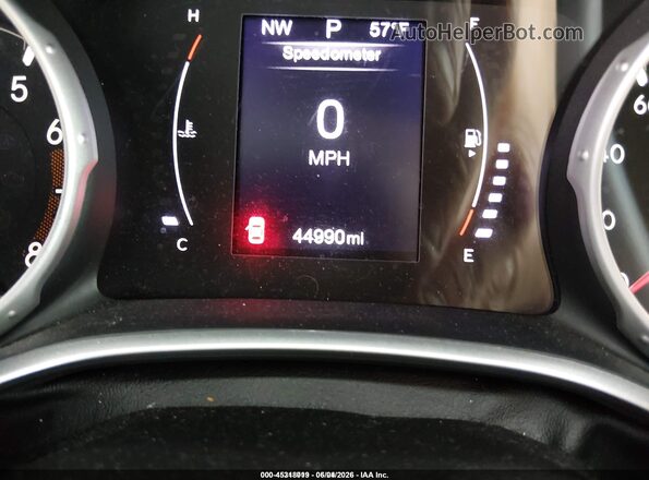 3C4NJDABXJT392290 2018 JEEP COMPASS White 
