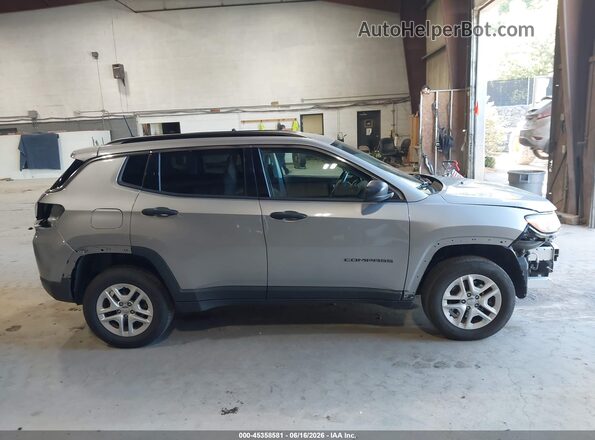 3C4NJDABXLT149548 2020 JEEP COMPASS Gray Vista interior trasera