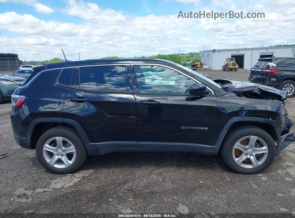 3C4NJDAN2PT520637 2023 JEEP COMPASS Black Vista interior trasera