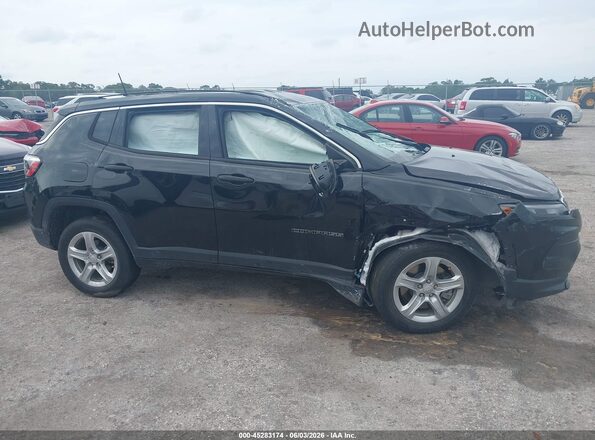 3C4NJDAN9PT528377 2023 JEEP COMPASS Black Rear interior view