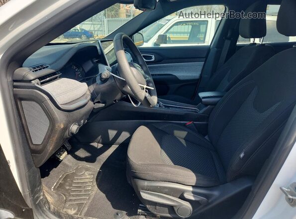3C4NJDAN9RT166957 2024 JEEP COMPASS White Սալոնի դիմացի տեսք
