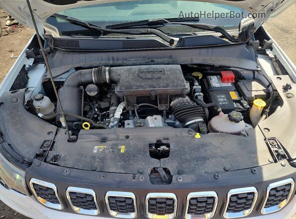 3C4NJDAN9RT166957 2024 JEEP COMPASS White Սալոնի հետևի տեսք