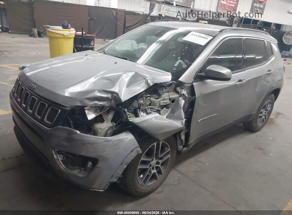 3C4NJDBB0HT616840 2017 JEEP COMPASS Gray Vista tres cuartos delantera izquierda