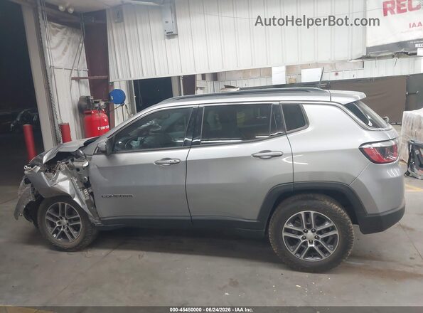 3C4NJDBB0HT616840 2017 JEEP COMPASS Gray Vista interior trasera
