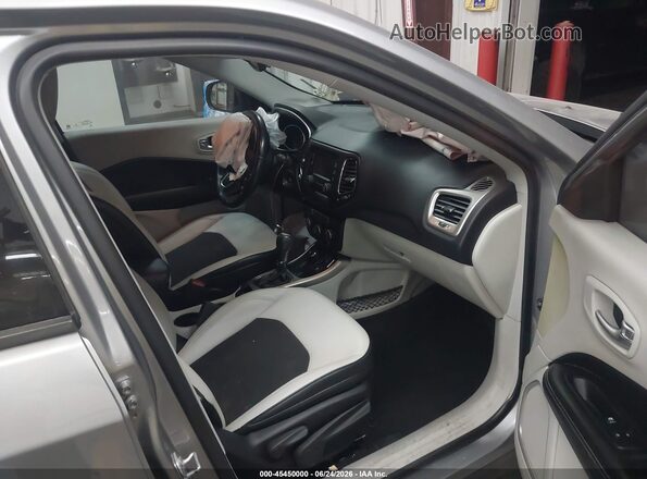 3C4NJDBB0HT616840 2017 JEEP COMPASS Gray Vista interior delantera
