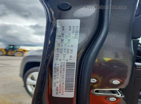 3C4NJDBB0JT177113 2018 JEEP COMPASS Угольный 