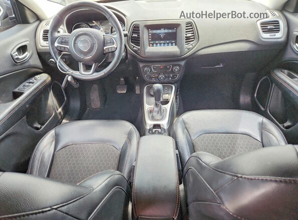 3C4NJDBB0JT246298 2018 JEEP COMPASS Charcoal Dashboard view