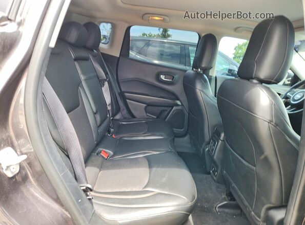 3C4NJDBB0JT246298 2018 JEEP COMPASS Charcoal Rear interior view