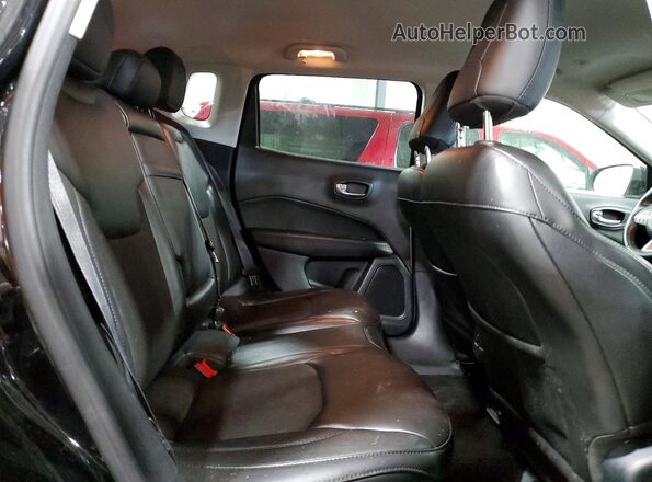 3C4NJDBB0JT304085 2018 JEEP COMPASS Black Սալոնի հետևի տեսք