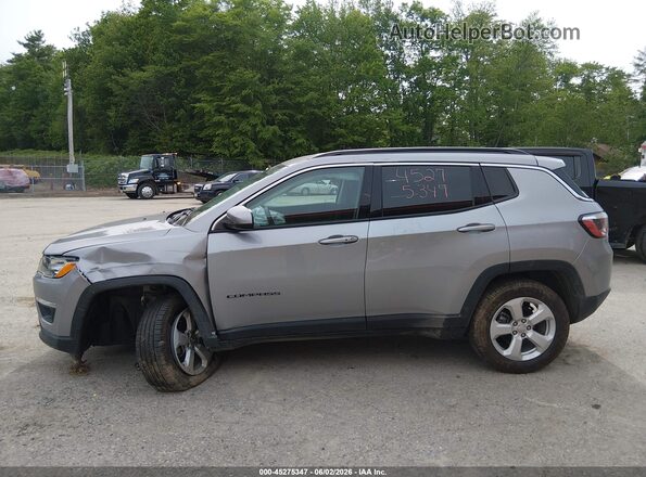 3C4NJDBB0KT734085 2019 JEEP COMPASS Серебряный Вид задней части салона