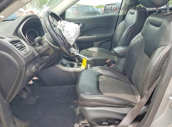 3C4NJDBB0LT160699 2020 JEEP COMPASS Silver 