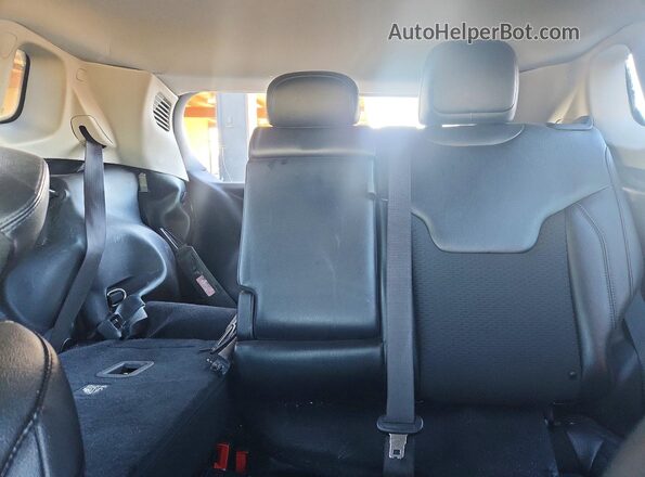 3C4NJDBB0NT120996 2022 JEEP COMPASS Black Rear seats view