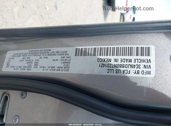 3C4NJDBB0NT231421 2022 JEEP COMPASS Gray Engine compartment view