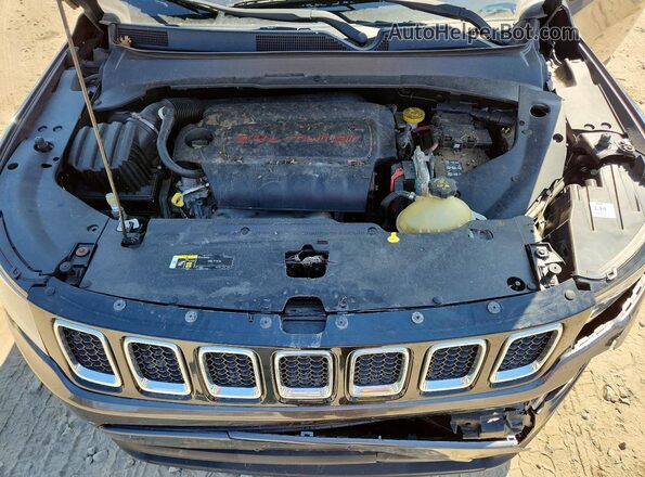 3C4NJDBB1HT674570 2017 JEEP COMPASS Gray Engine compartment view