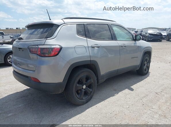 3C4NJDBB1KT767922 2019 JEEP COMPASS Silver Задня права чверть