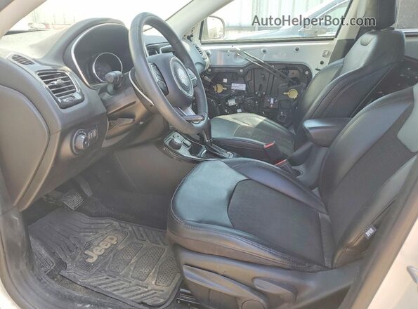 3C4NJDBB1MT533265 2021 JEEP COMPASS White Front interior view