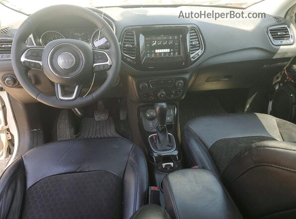 3C4NJDBB1MT533265 2021 JEEP COMPASS White Dashboard view