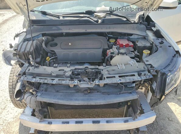 3C4NJDBB1MT533265 2021 JEEP COMPASS White Engine compartment view