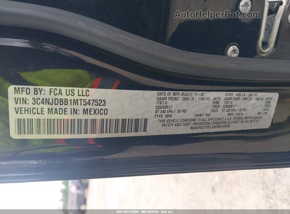 3C4NJDBB1MT547523 2021 JEEP COMPASS Black Vista del compartimento del motor