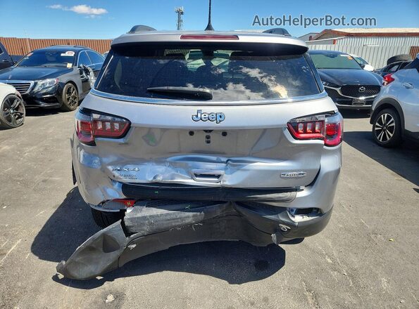 3C4NJDBB1NT118514 2022 JEEP COMPASS Silver უკანა ხედი