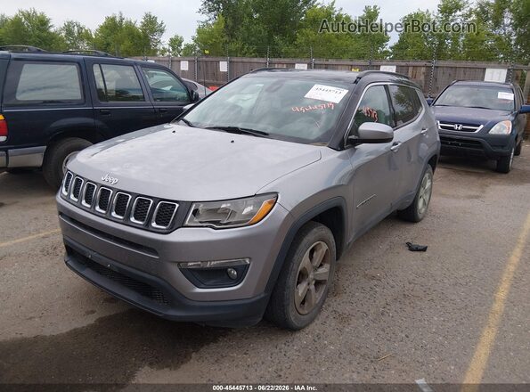 3C4NJDBB2JT142279 2018 JEEP COMPASS Silver Առջևի ձախ երեք քառորդ տեսարան