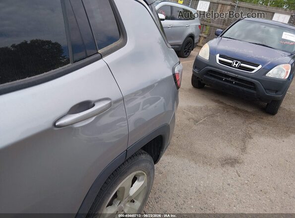 3C4NJDBB2JT142279 2018 JEEP COMPASS Silver Դիմացի տեսք