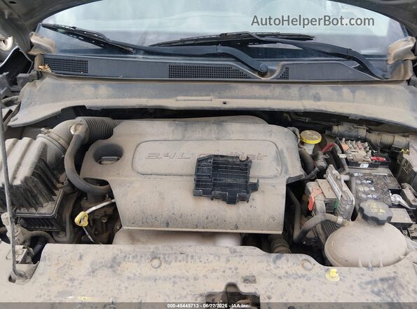 3C4NJDBB2JT142279 2018 JEEP COMPASS Silver Հետևի տեսք