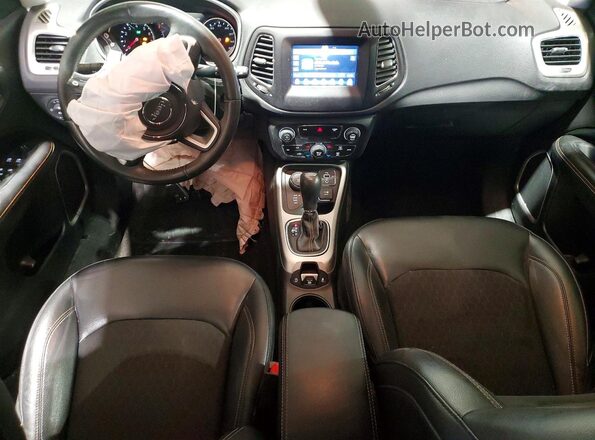 3C4NJDBB2JT191031 2018 JEEP COMPASS Белый 