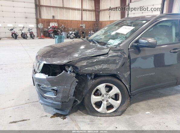 3C4NJDBB2JT255990 2018 JEEP COMPASS Gray 