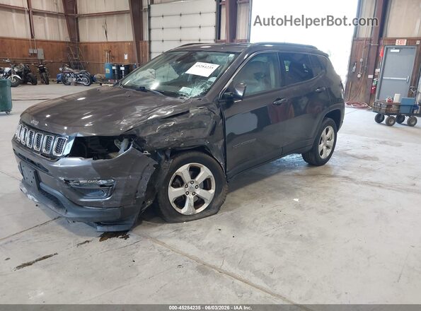 3C4NJDBB2JT255990 2018 JEEP COMPASS Gray 