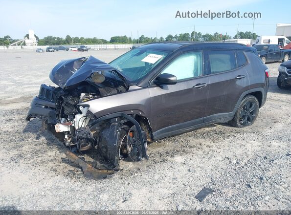 3C4NJDBB2JT483195 2018 JEEP COMPASS Gray Vista tres cuartos delantera izquierda