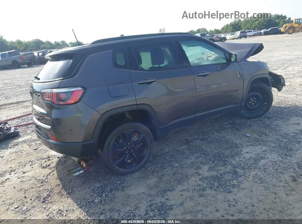3C4NJDBB2JT483195 2018 JEEP COMPASS Gray Trasero derecho