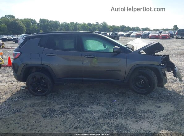 3C4NJDBB2JT483195 2018 JEEP COMPASS Gray Vista del cuadro de instrumentos