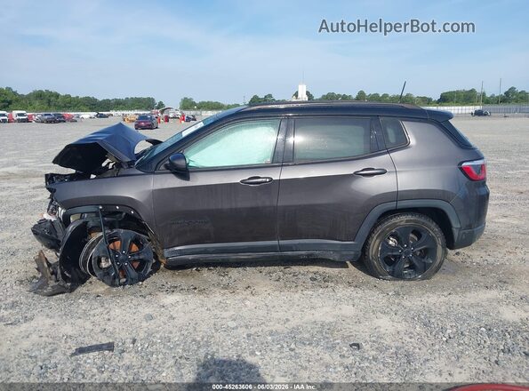 3C4NJDBB2JT483195 2018 JEEP COMPASS Gray Vista interior trasera