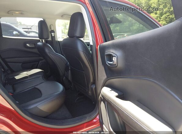 3C4NJDBB2KT670082 2019 JEEP COMPASS Red Vista de la etiqueta del VIN