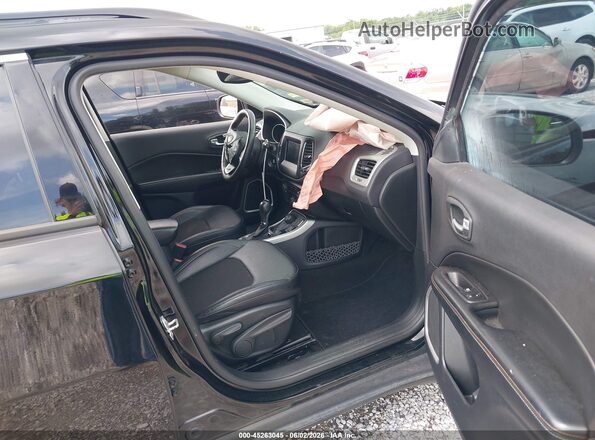 3C4NJDBB2MT543481 2021 JEEP COMPASS Черный Вид салона спереди